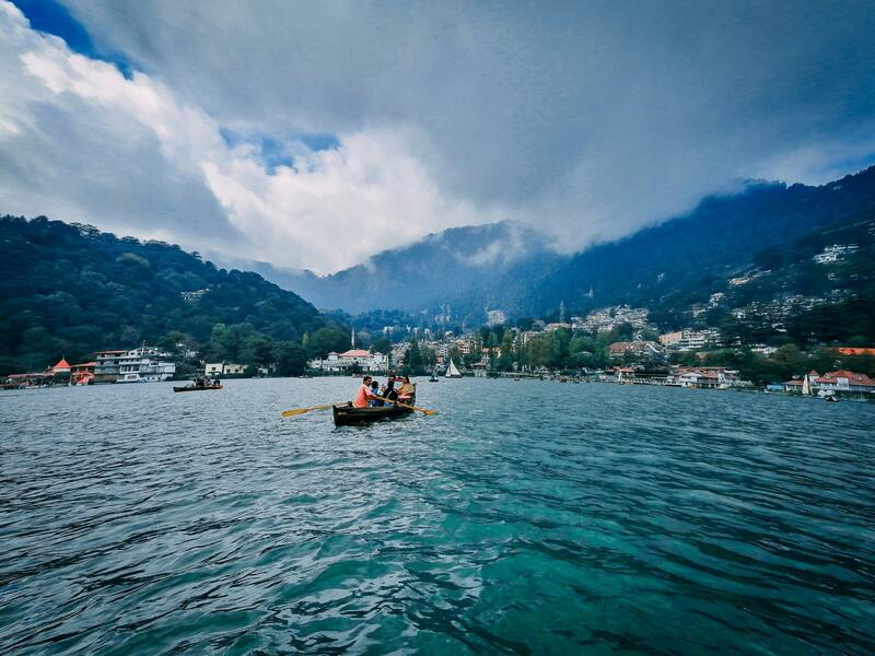 Nainitaal Tour Package
