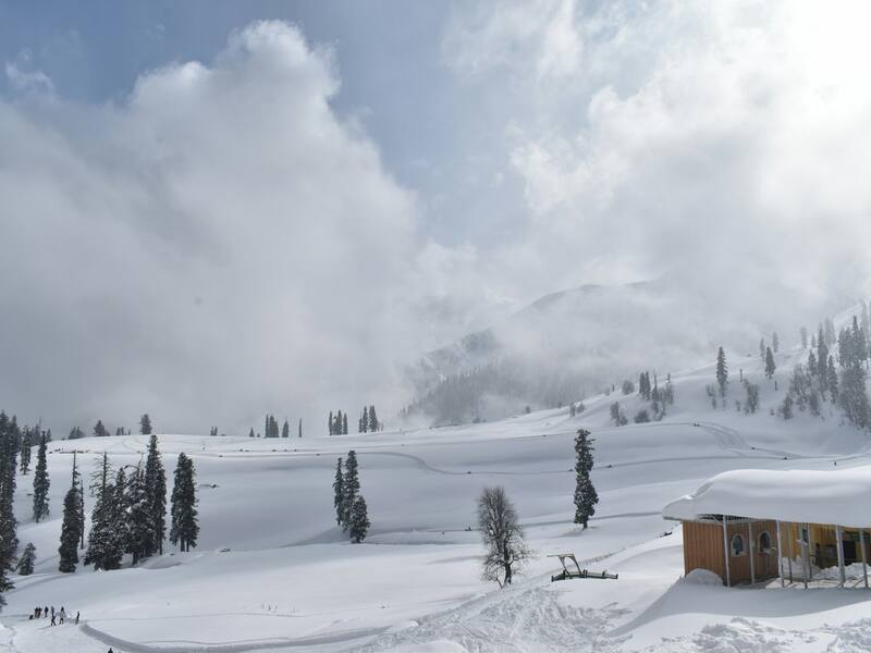Winter Kashmir Tour Package